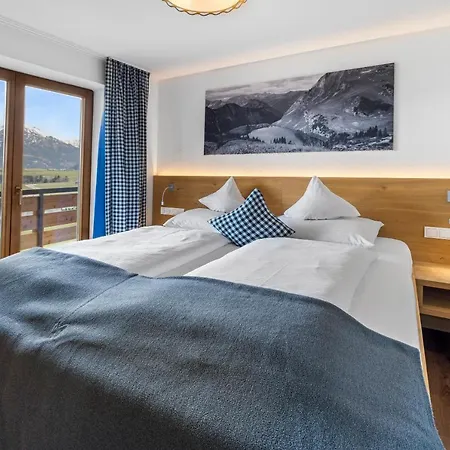 Mucha Berghaus Apartment *